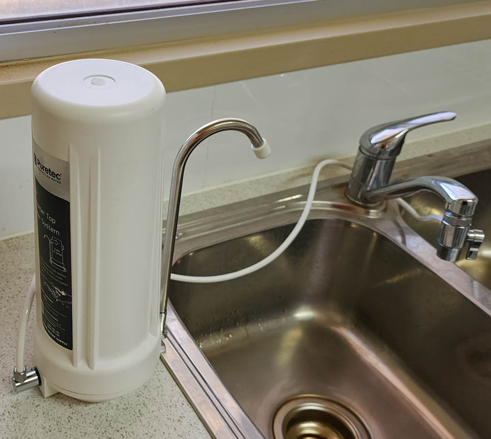   The filter easily attaches to the kitchen tap.